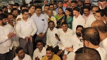 शिवसेना आता बदलापुरातही स्वच्छ!  25 नगरसेवकांसह नेते-कार्यकर्ते शिंदे गटात दाखल, उद्धव ठाकरेंना 'जय महाराष्ट्र'