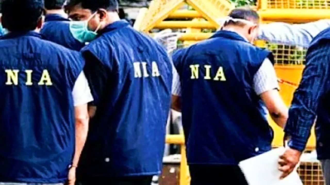 उमेश कोल्हे खून प्रकरण: NIA ने महाराष्ट्रात 13 ठिकाणी छापे टाकले, चाकू, डिजिटल उपकरणे आणि द्वेष पसरवणारे पॅम्प्लेट्स जप्त
